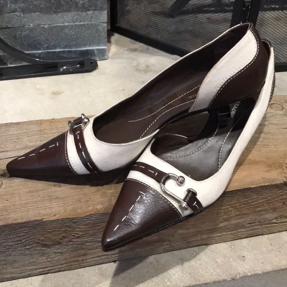 BCBGMAXARZIA Kitten Heels